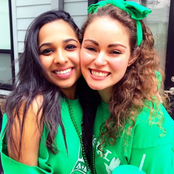 Meet your Posher, Sara - Picture 1 of 1